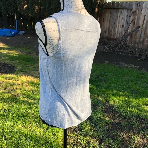 Ann Taylor LOFT petites Gray sleeveless blouse - Picture 3 of 4